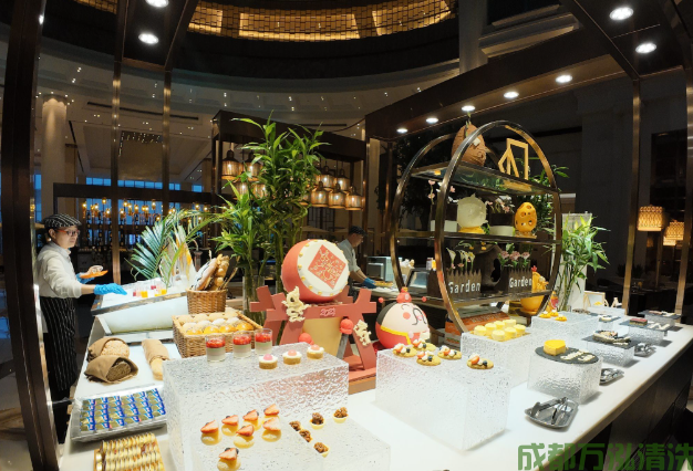 广元大型餐饮酒楼油烟机烟道清洗案例